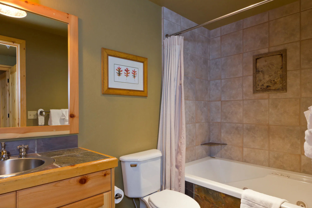 Hotel Room - The Lodges at Deer Valley