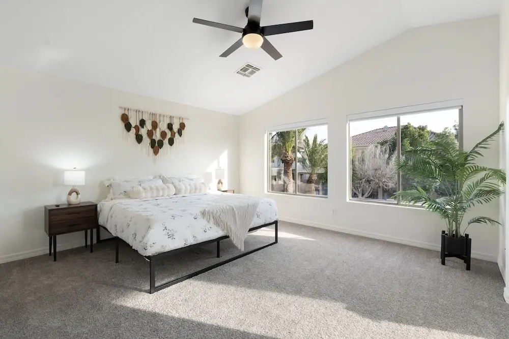 5 BD Gilbert Home 4 Min to Downtown