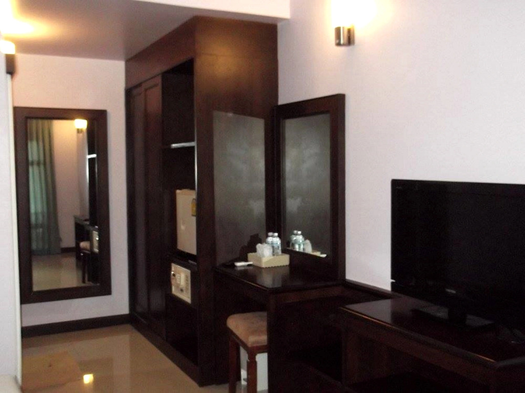 Lanta Bee Garden Bungalow SHA Extra Plus
