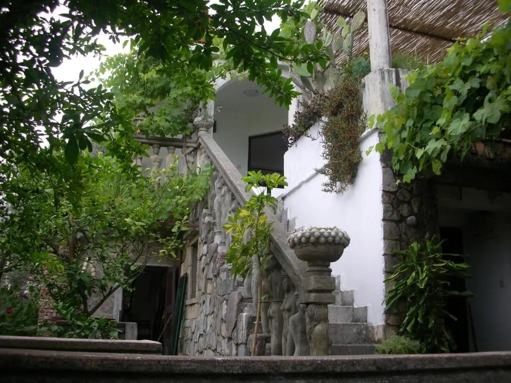 Lero Apartments
