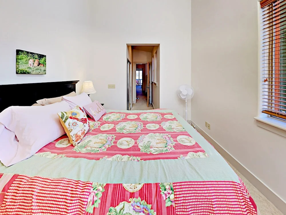 South Park Townhouse #34 2 Bedrooms 3 Bathrooms Townhouse