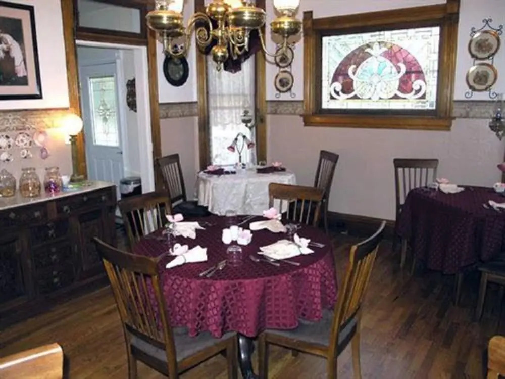 Lennox House Bed & Breakfast