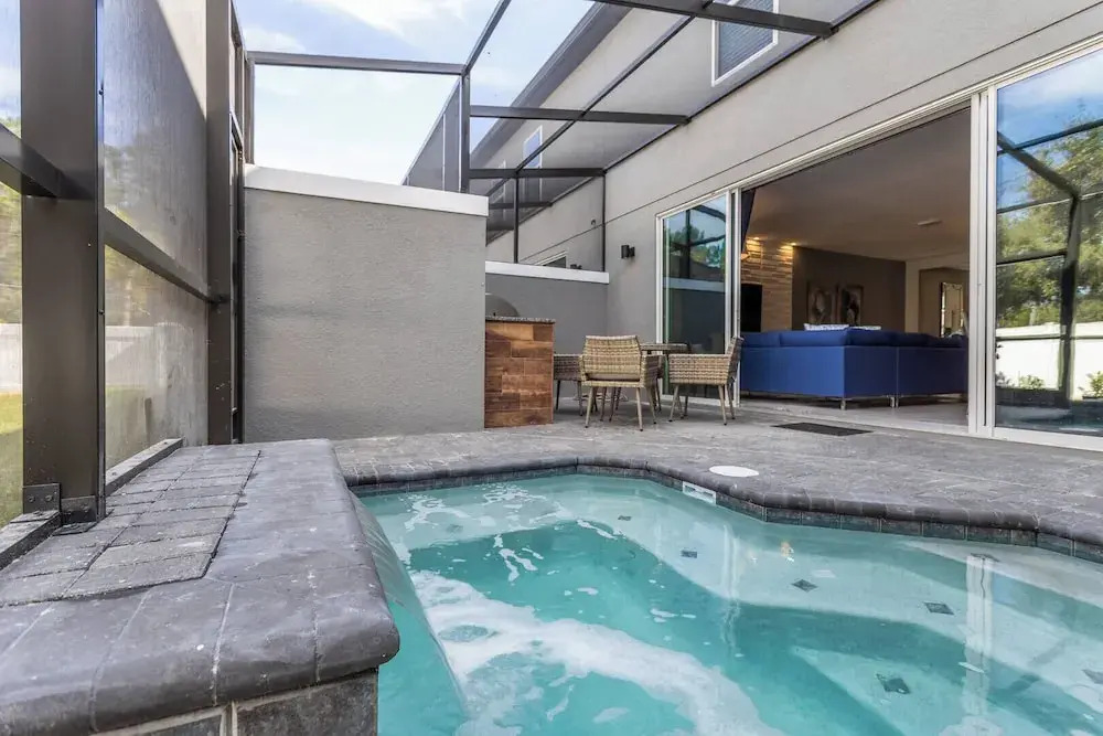 Luxury Vacation Home With Splash Pool/bbq 03