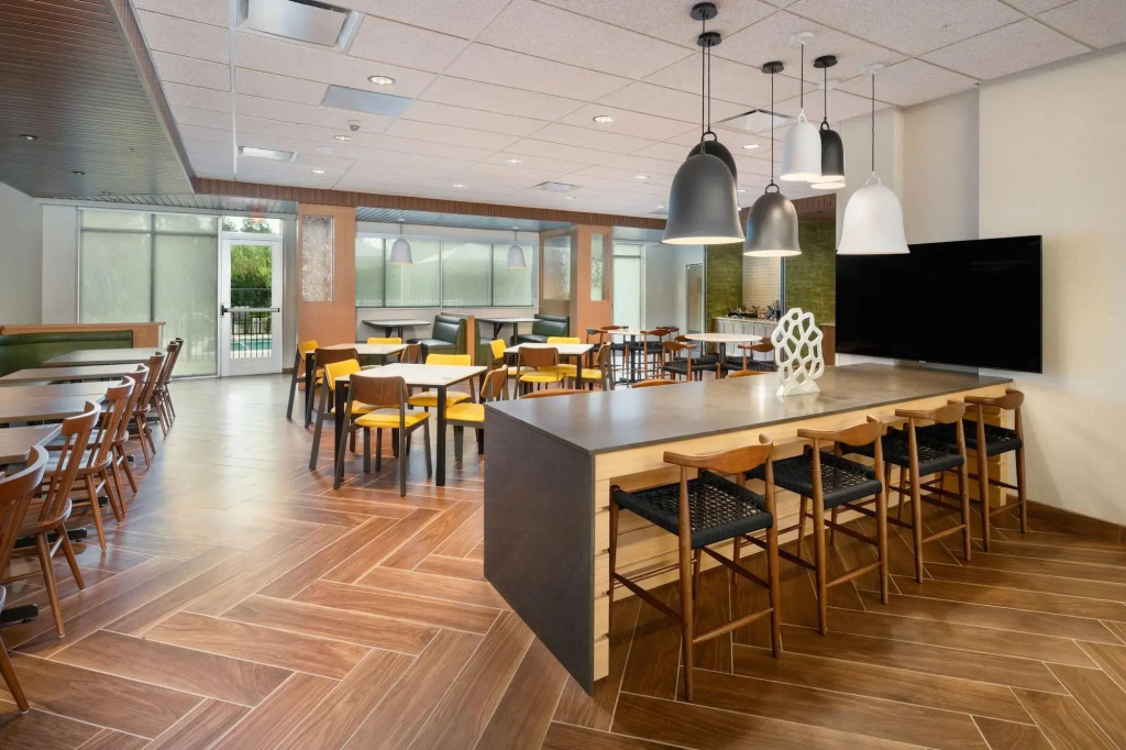 Fairfield by Marriott Inn & Suites Orlando at Millenia
