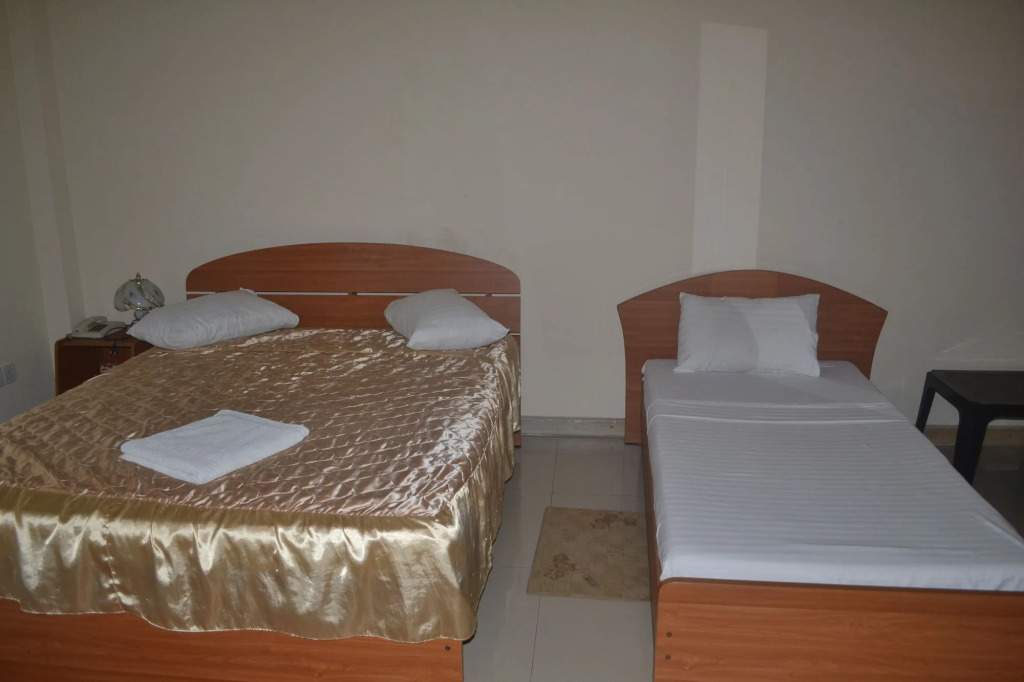 Thampa Tourist Hotel in Vavuniya