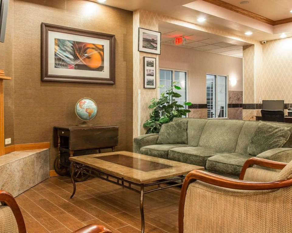 Comfort Inn & Suites Fenton