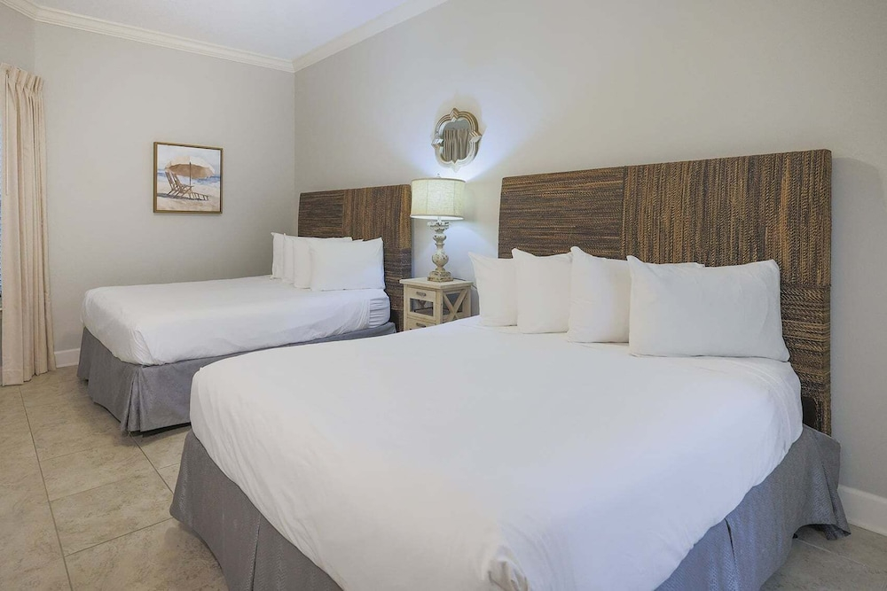 Phoenix West 2208 3 Bedroom Condo