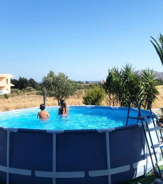 Modern Hilltop Family House w Amazing View