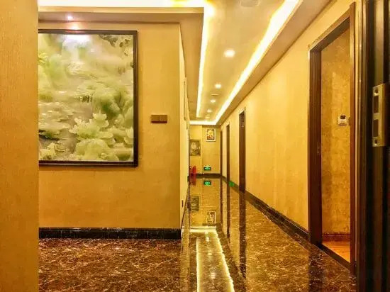 Yida Hotel (Changbai Mountain West Slope Tourist Transfer Center)
