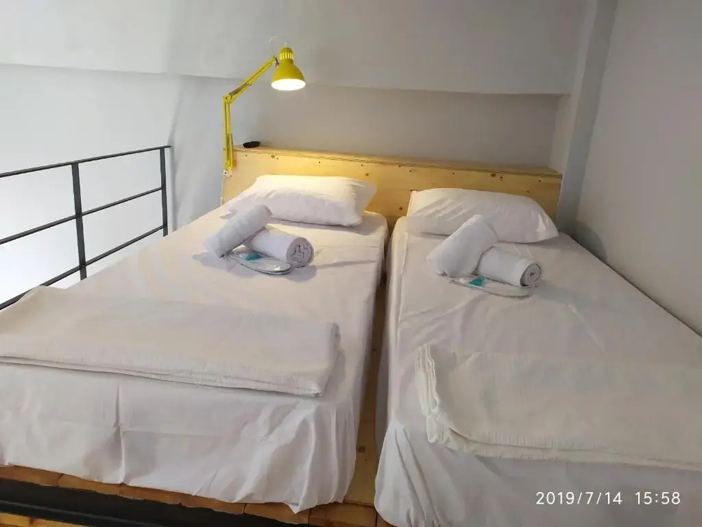 Thess Rooms Georgiou Katechaki 13