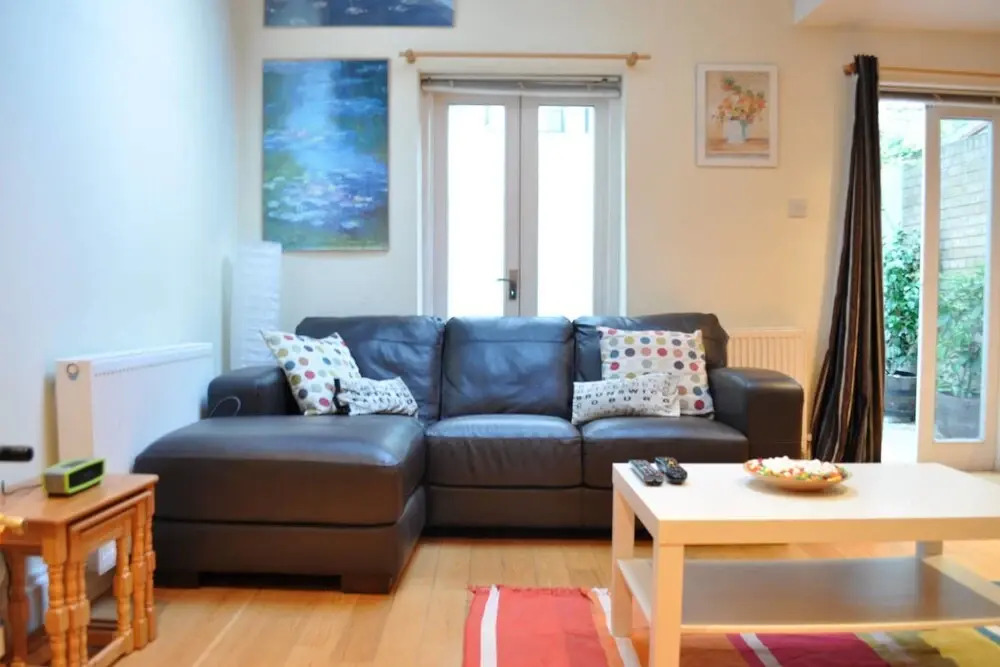 Central 1 Bedroom Flat