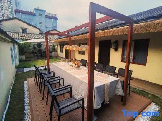 Night breeze Homestay (Beihai Qiao Gang)