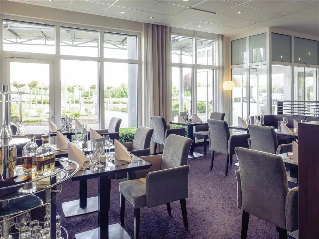 Mercure Kamen Unna