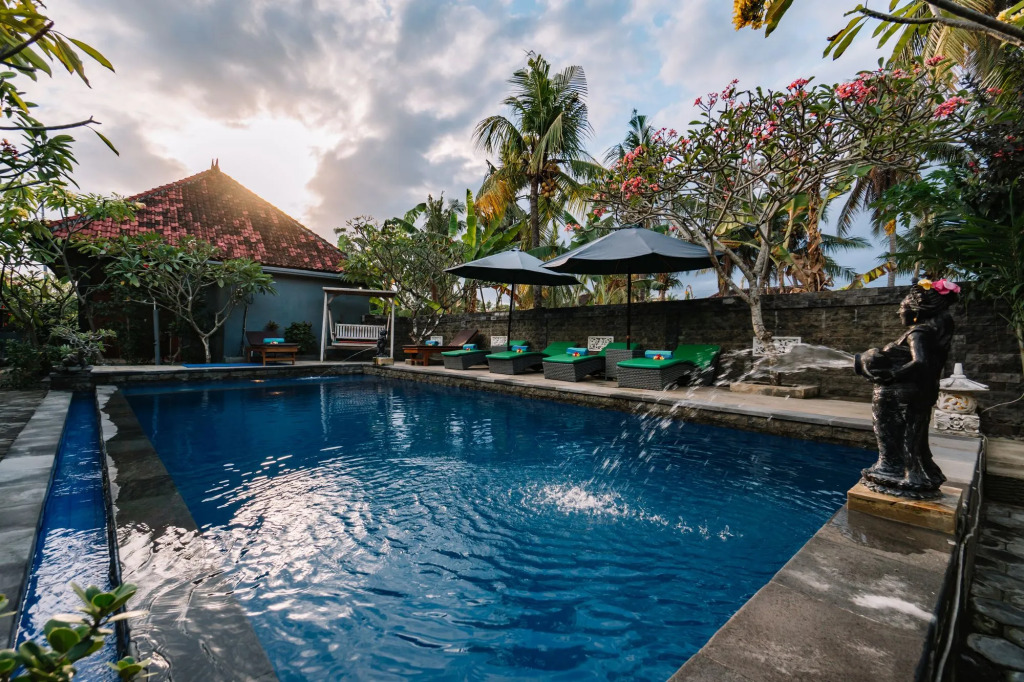 D and B Bungalows by DeWizZ Management