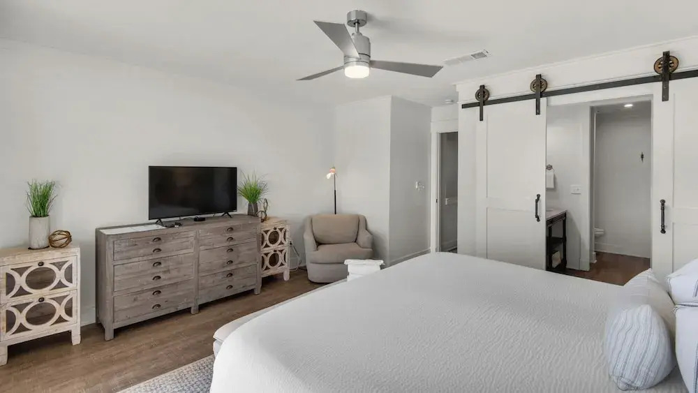 Beachfront Townhome in Seacrest + Free Tickets: Bikes, Dolphin Cruise & More!
