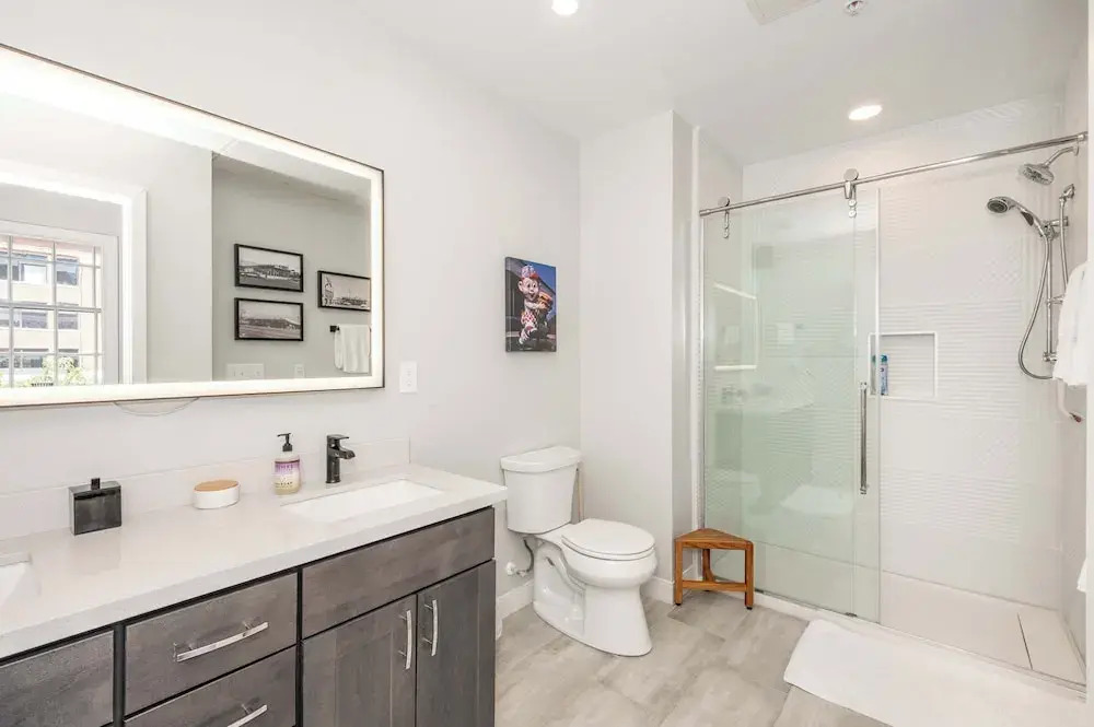 The 333 Suites 2nd Floor Retreat