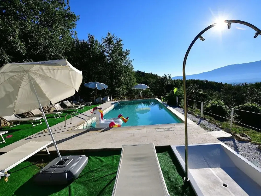 Apartment With Pool, Rignano