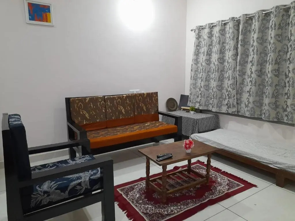 Snow Pine Holiday Home...Virajpet