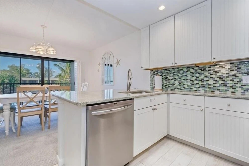 Sea Oats 321 2 Bedroom Condo by RedAwning