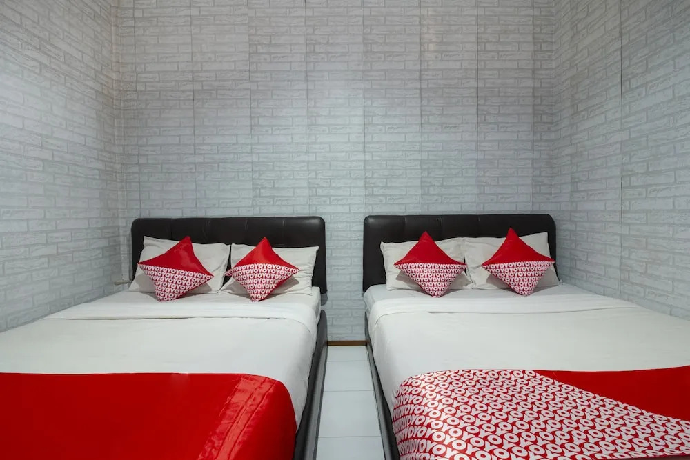 Bwalk Hotel by OYO Rooms