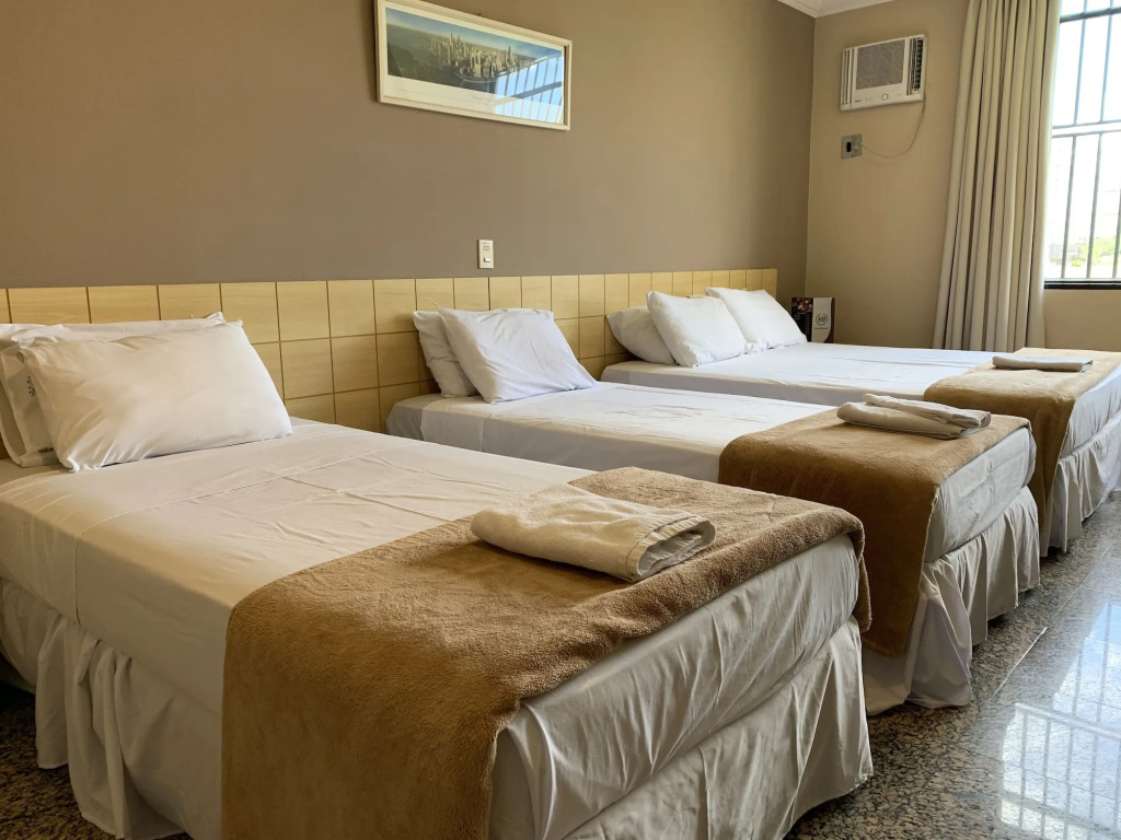 Hotel Diplomat by Bsb Inn