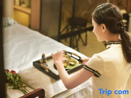 Zhengzhou East Railway Station E-unit  International Hotel
