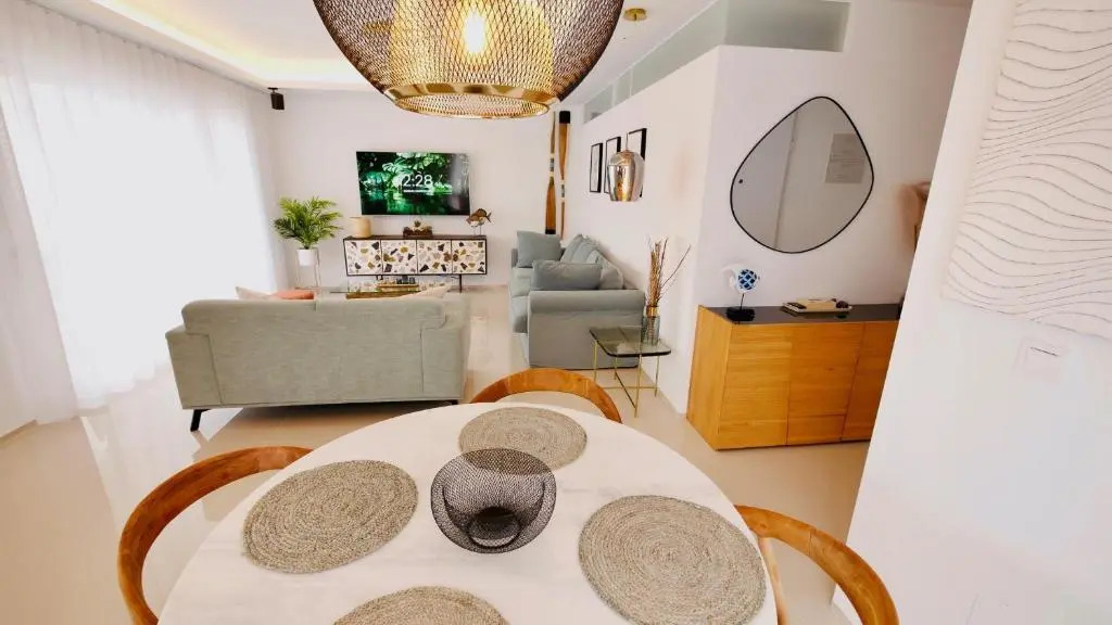 Fortuna Penthouse with roof terrace, AC and pool