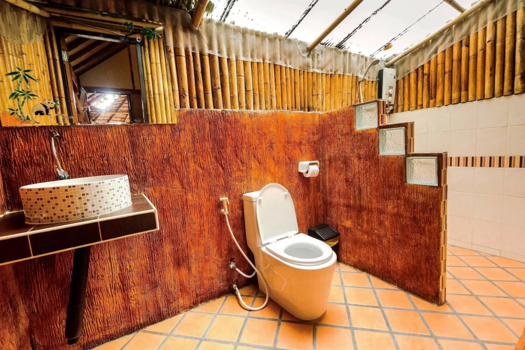 Phuphaya Seaview Resort