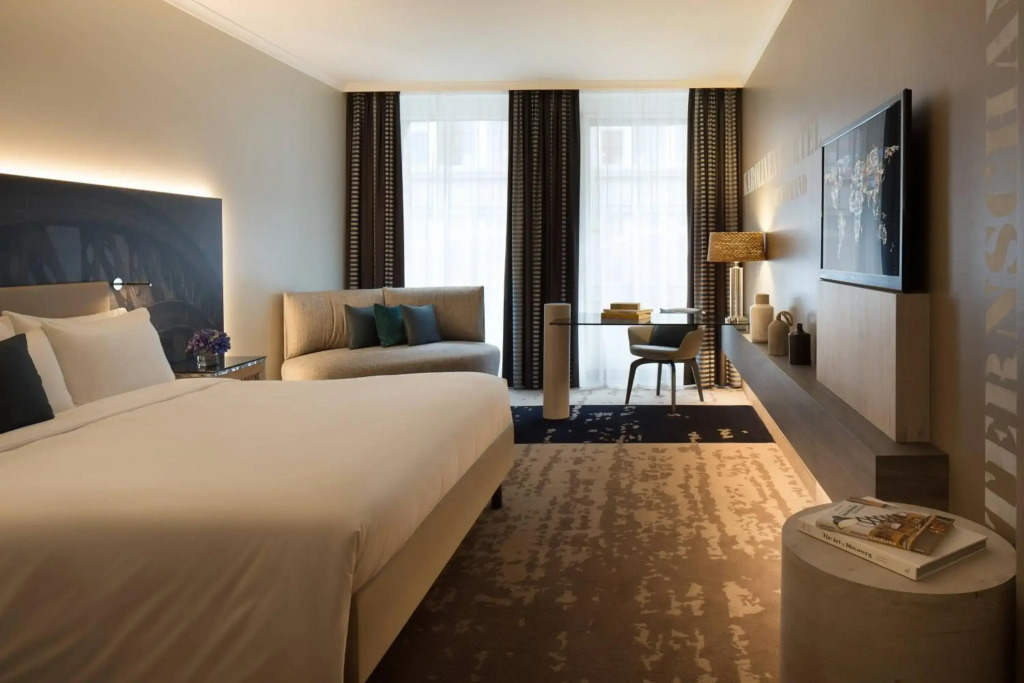 Renaissance Hamburg Hotel