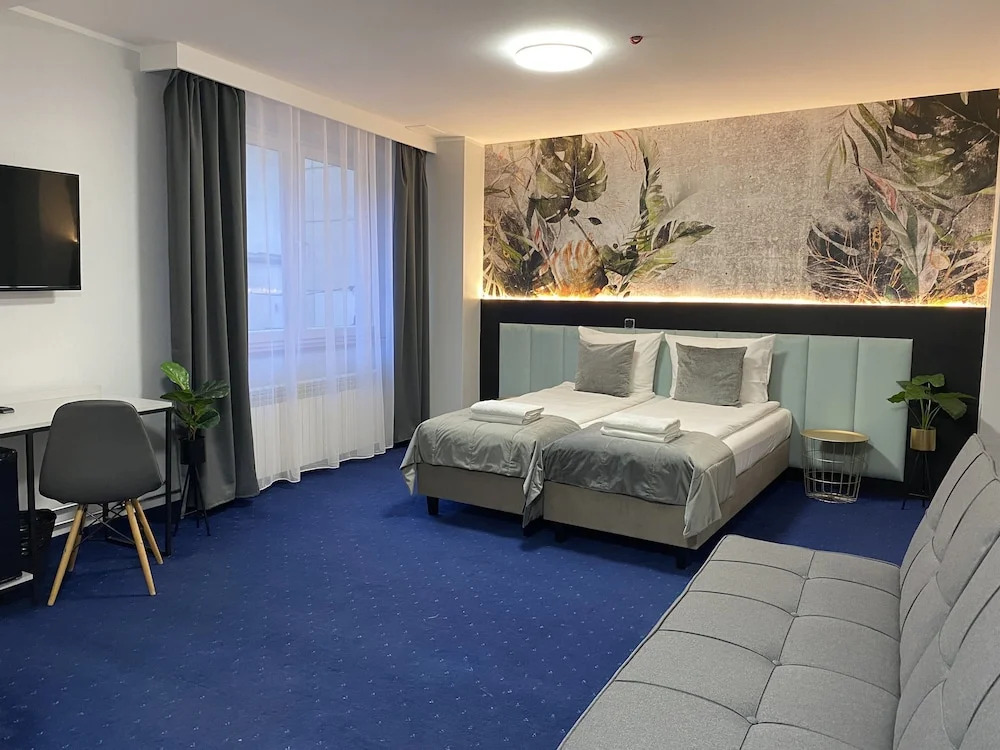 Cube House Aparthotel