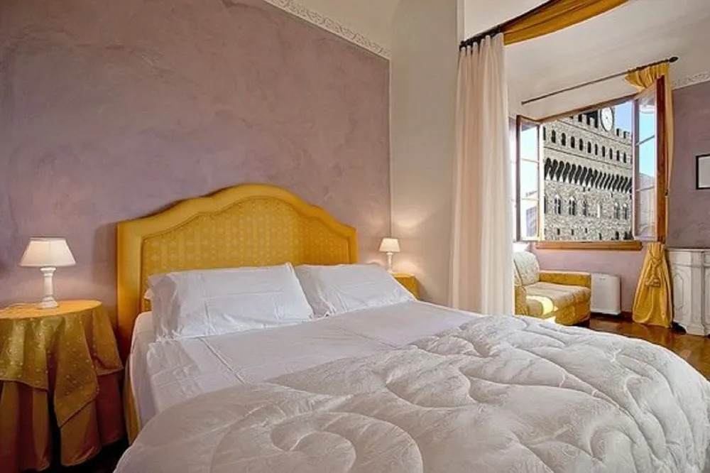 Salterelli Apartments by Mamo Florence