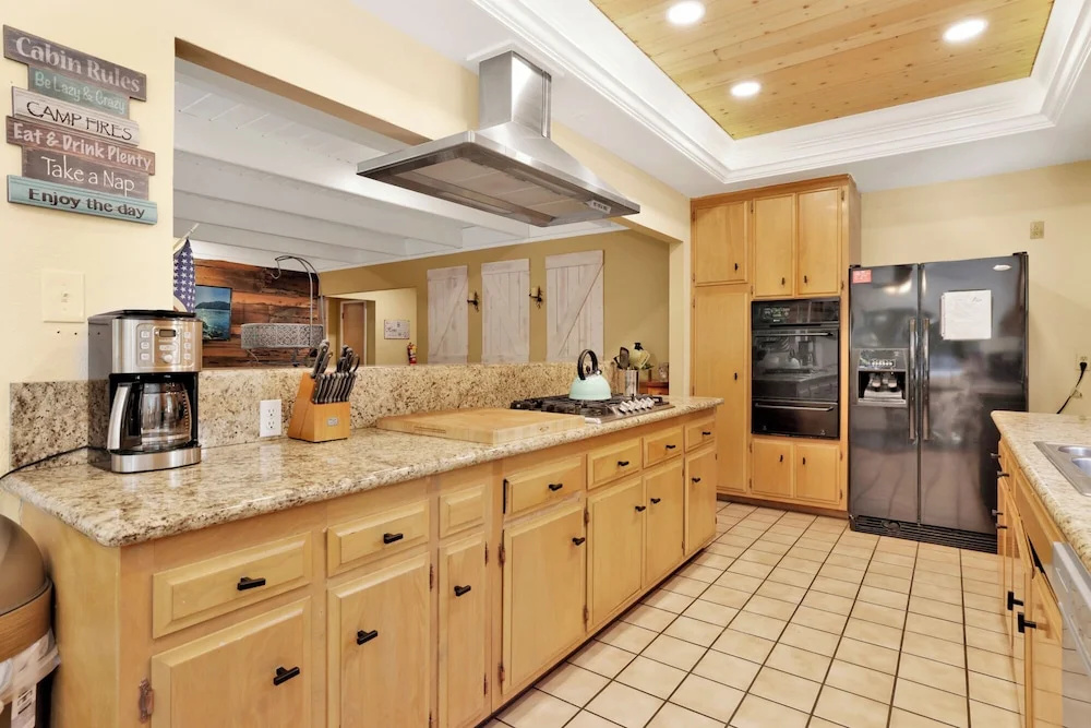 Cozy up to Summit-1651 by Big Bear Vacations