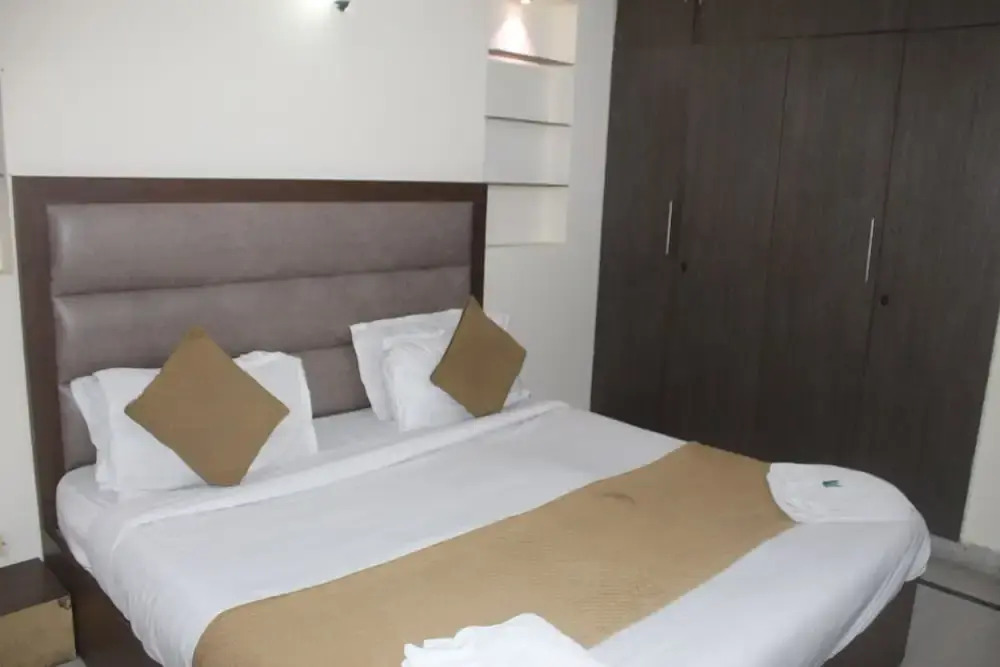 FabHotel South Paradise