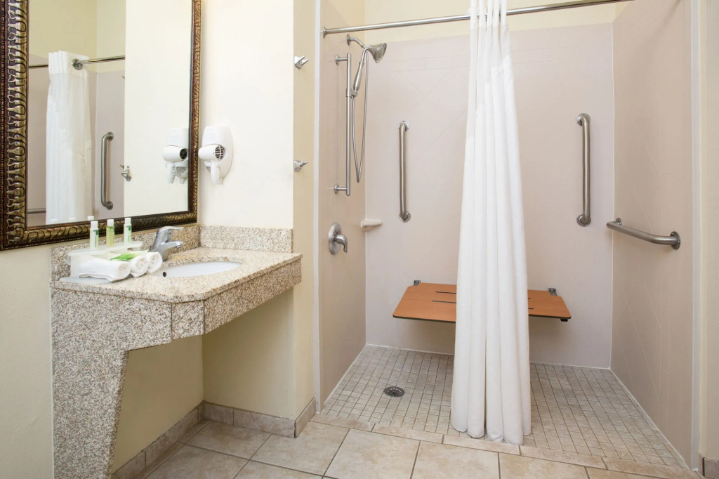 Holiday Inn Express Hotel & Suites Las Vegas NM by IHG