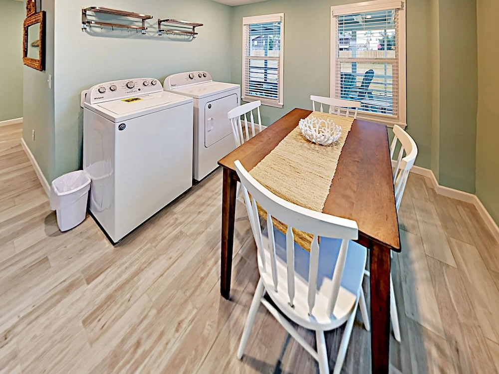 Renn House - Three Bedroom Bungalow