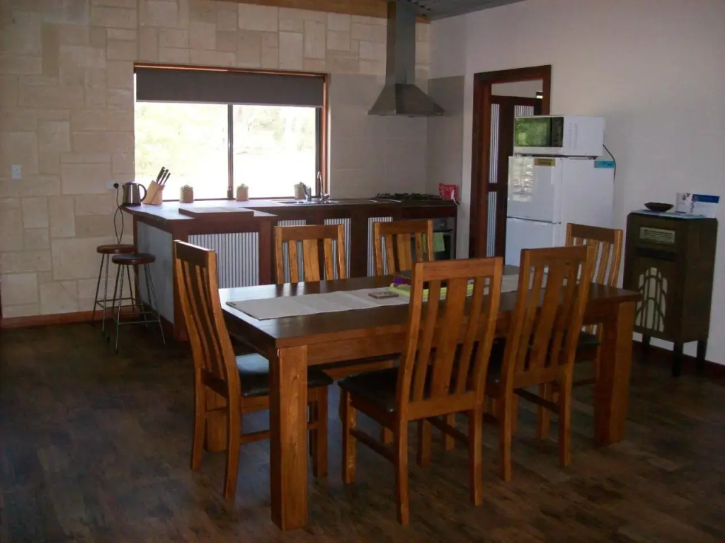SilverSprings Spa Retreat Pet Friendly Cottages and Glampings