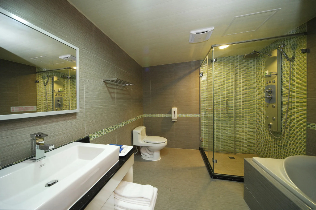 Noble Hotel