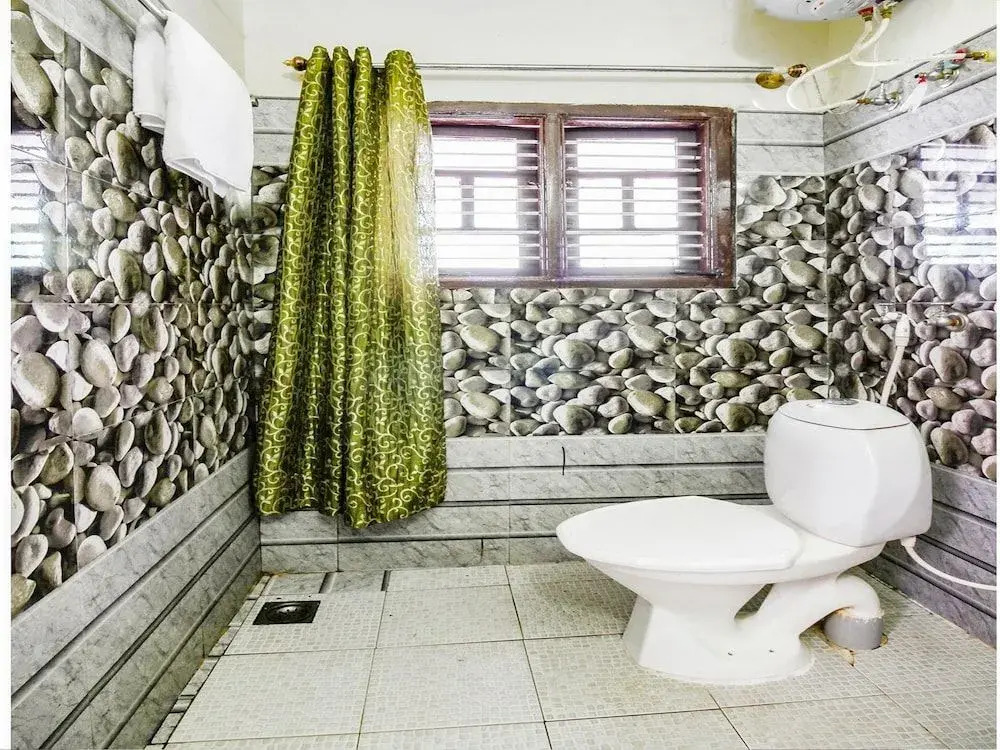 Breeze Homes by OYO Rooms