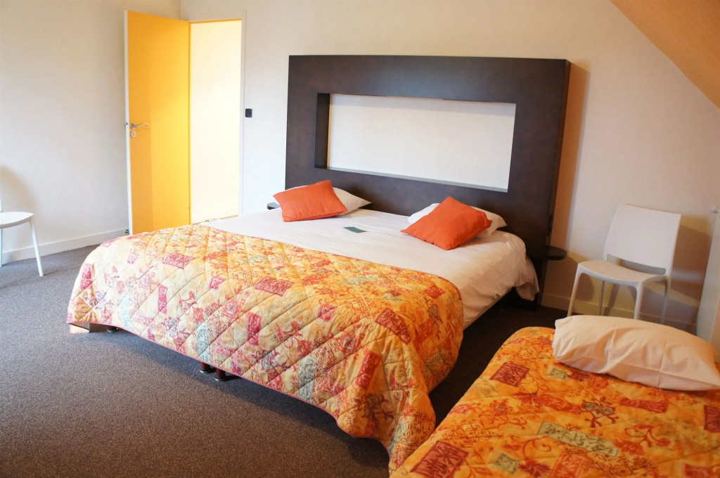 Logis Golfe Hotel