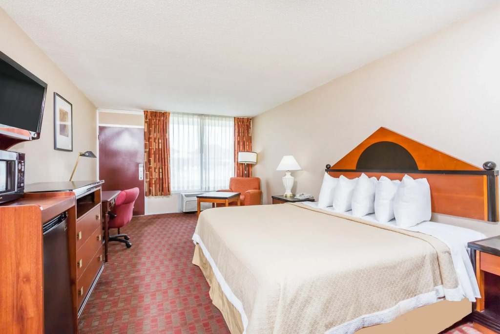 Days Inn by Wyndham Goldsboro