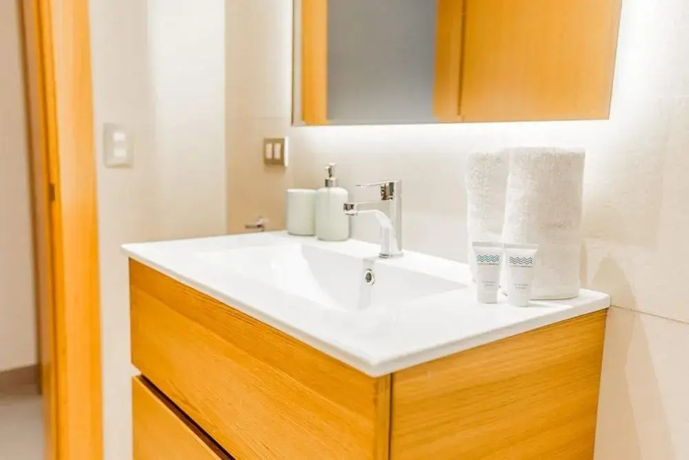 2 bed Penthouse Just Steps From the Beach