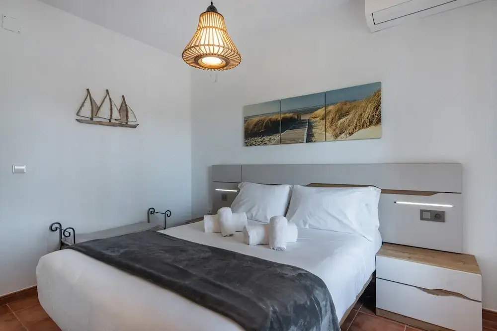 Spacious Chalet Close to the Beach