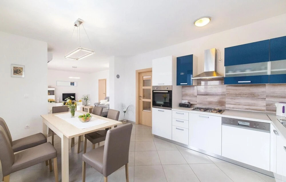 Amazing Home in Kastel Novi With Wifi and 3 Bedrooms