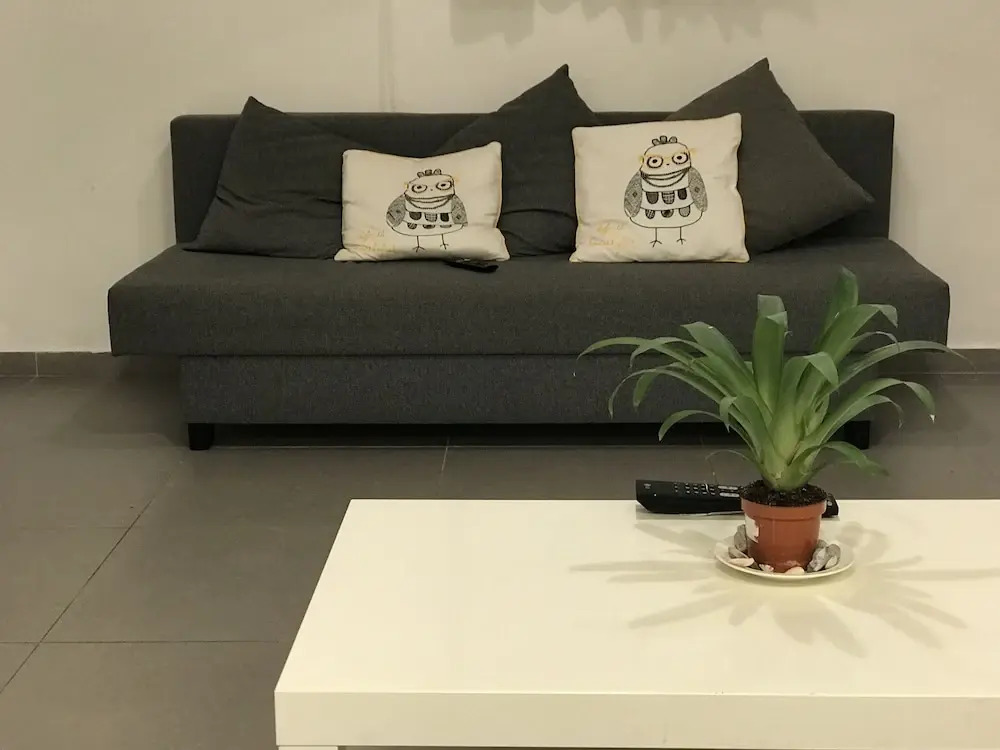 2Rooms Perfect Location  1Min to  Beach