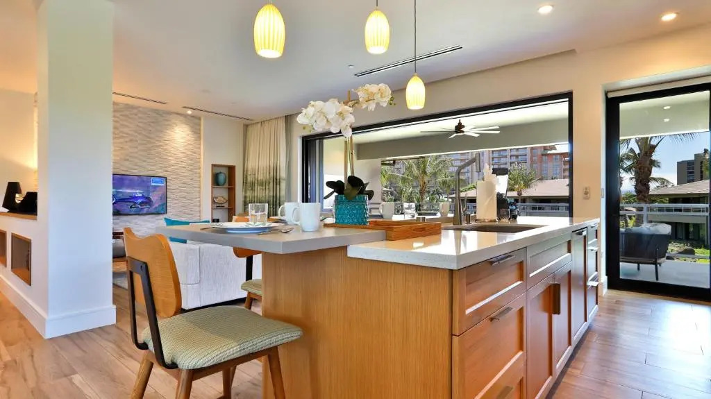 Maui Westside Presents - Luana Garden Villas 15D