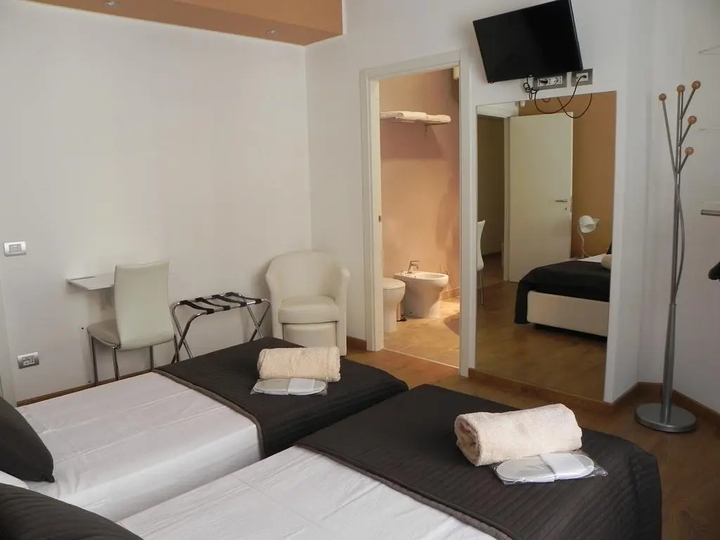 Bed  Breakfast Beauty