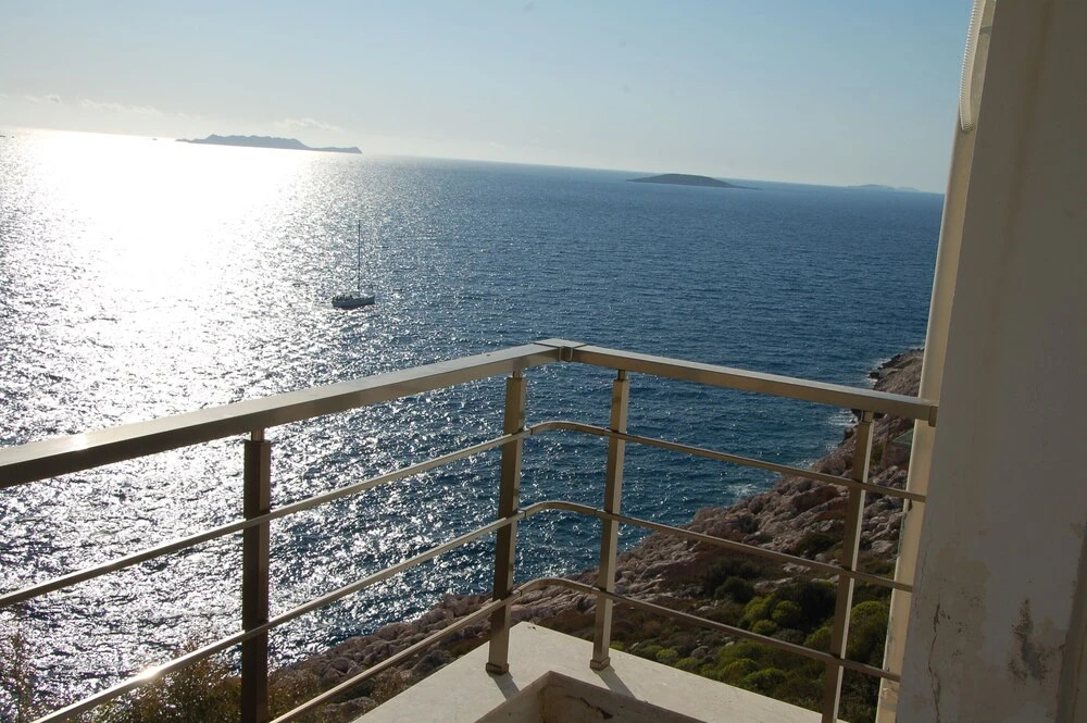 Deniz Apart