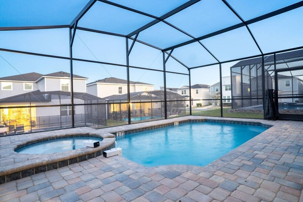 8BR Home w/ Theater & Pool Solara Resort