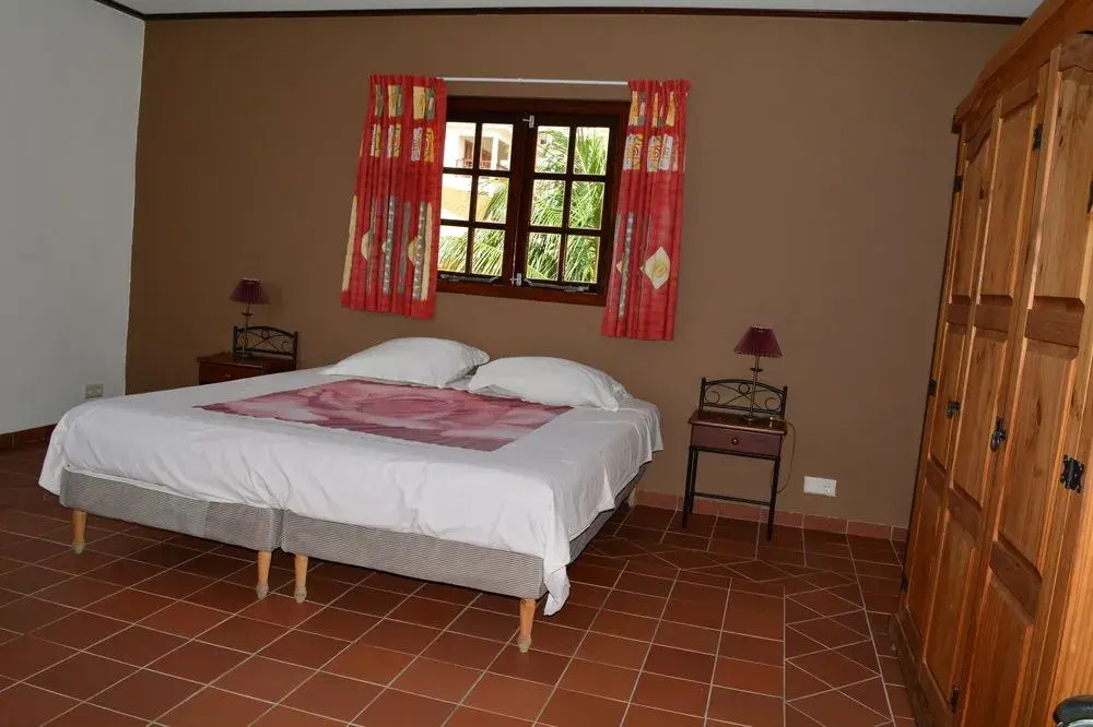 Mirador Apartments