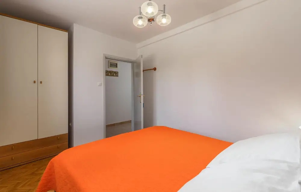 Awesome Apartment in Zambratija With Wifi and 2 Bedrooms